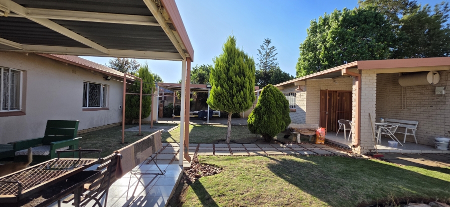 3 Bedroom Property for Sale in Naudeville Free State